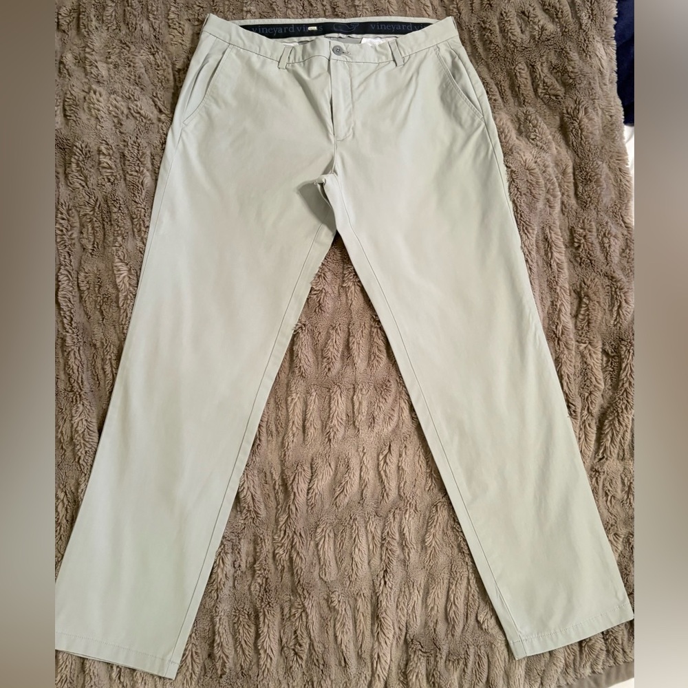 Vineyard Vines On-the-Go Light Gray Performance Pants